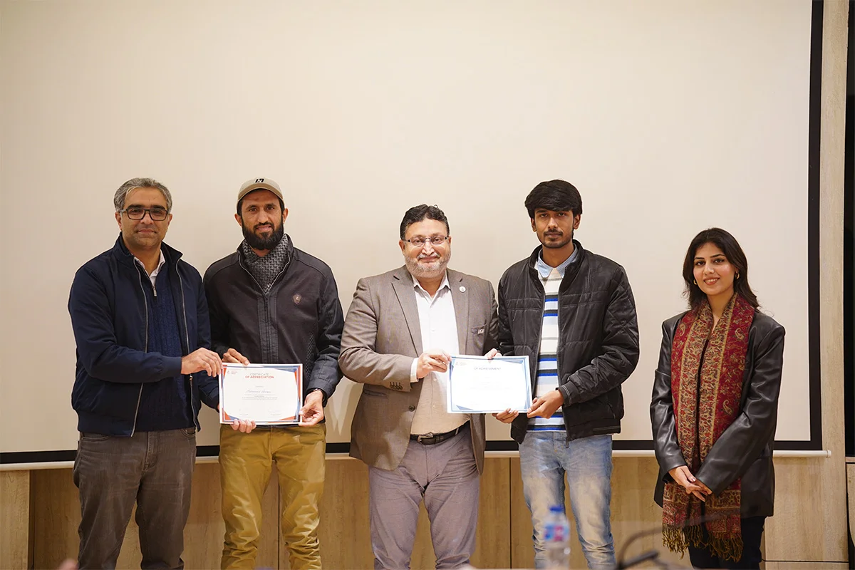 Hands-on Perfume & Scent Making Workshop (19)