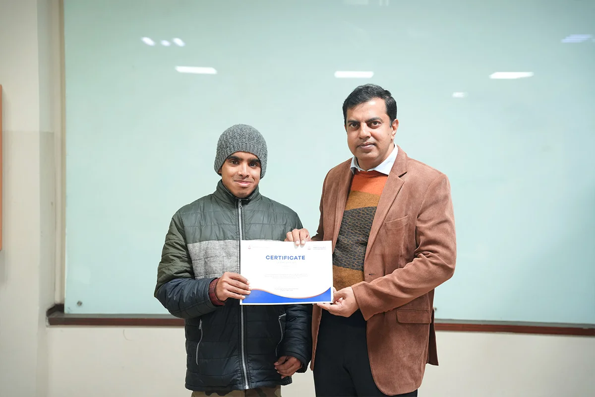 Hands-on Perfume & Scent Making Workshop (6)