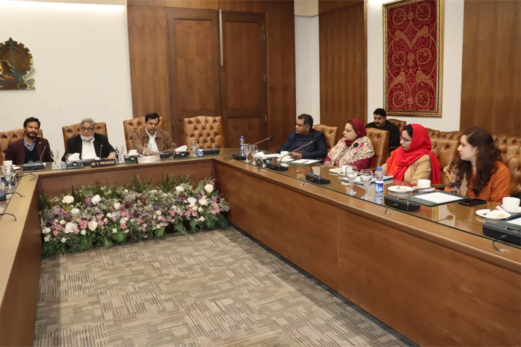 ORICs-visit-to-the-Lahore-Chamber-of-Commerce-Industry-7