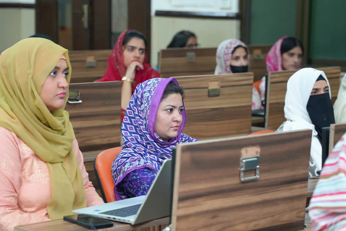 1st Computational Chemistry Software Hands-On Training (4)