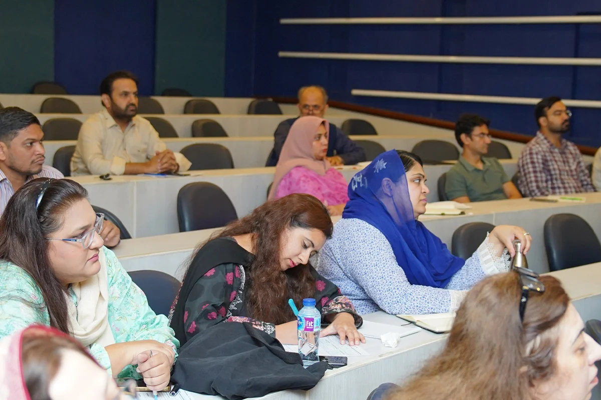 ORIC-UCP Conducts Workshop on Research Proposal & Grants (5)