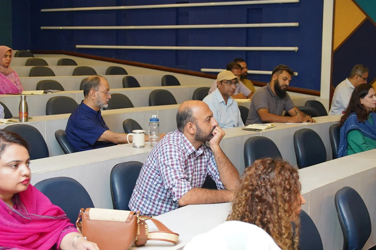 ORIC-UCP Conducts Workshop on Research Proposal & Grants (9)