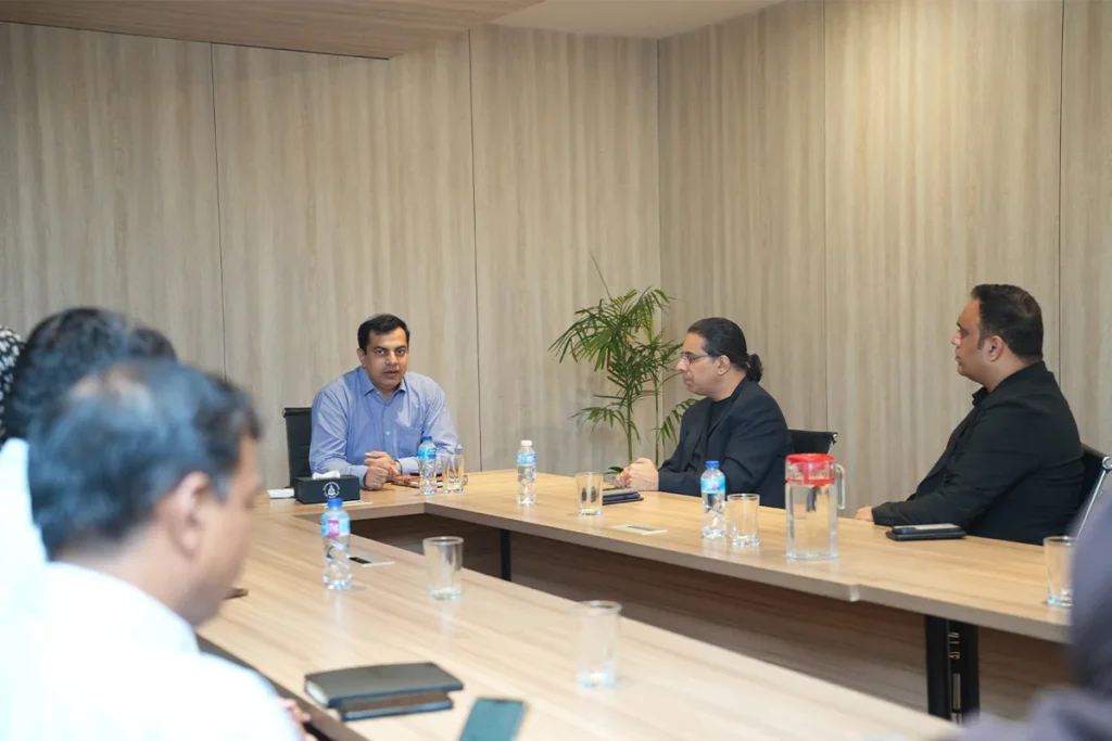 Collab P's Delegation Visited University of Central Punjab (11)