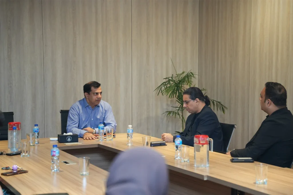 Collab P's Delegation Visited University of Central Punjab (12)